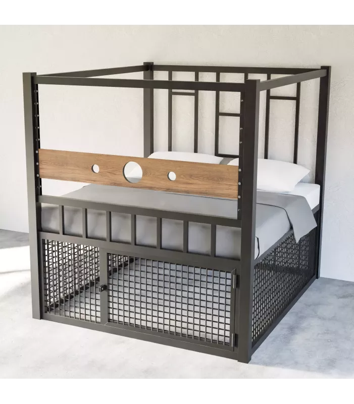 Letto BDSM con Gabbia e Glory Hole